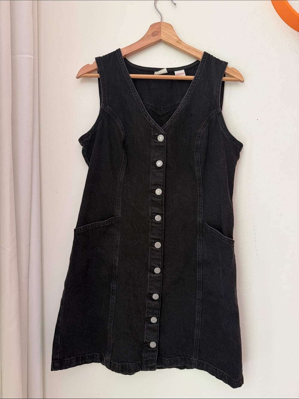 LEVI’S Black Button-Front Denim Dress